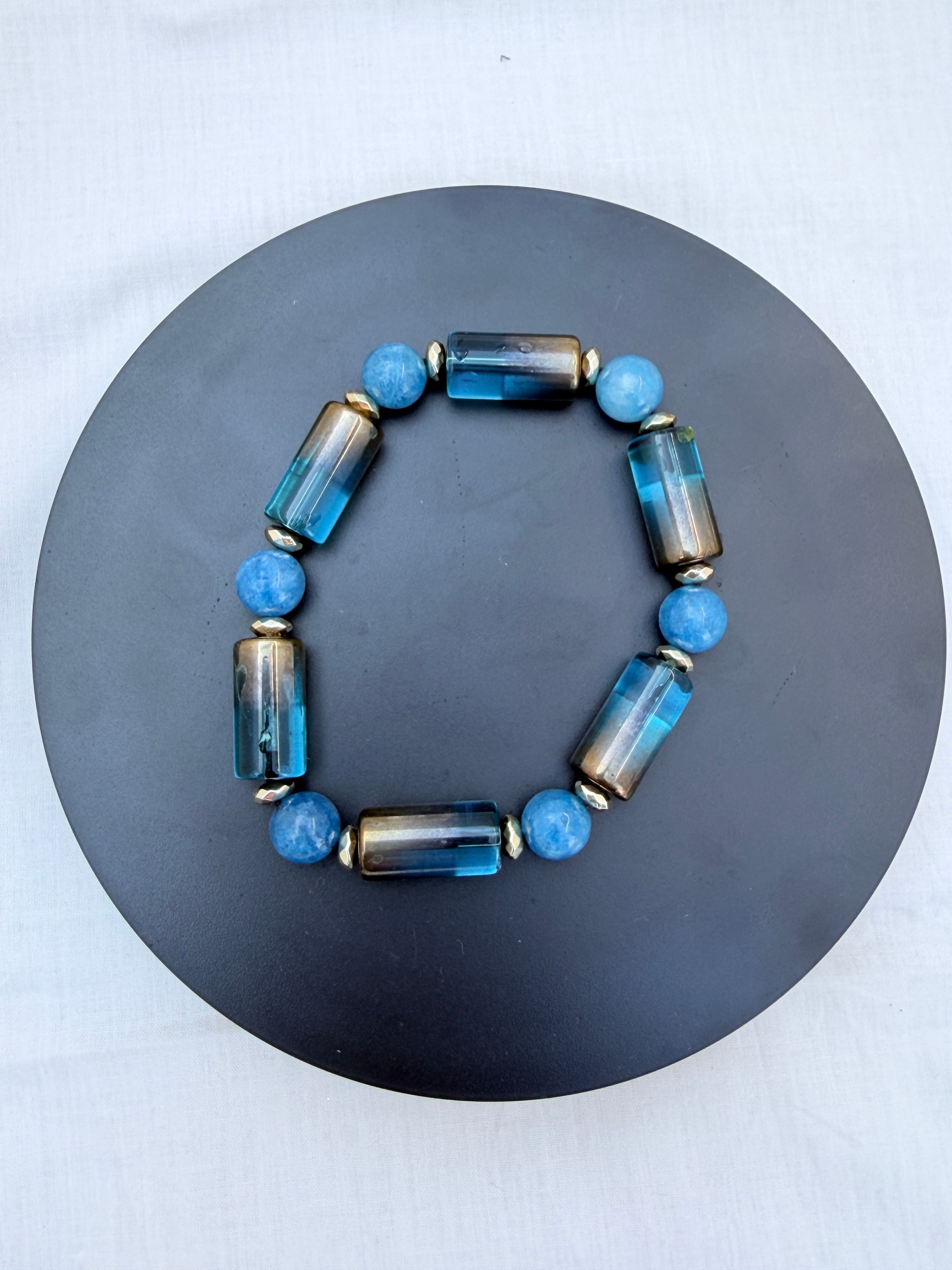 Dodger Blue Agate & Electroplate Glass Bead Bracelet